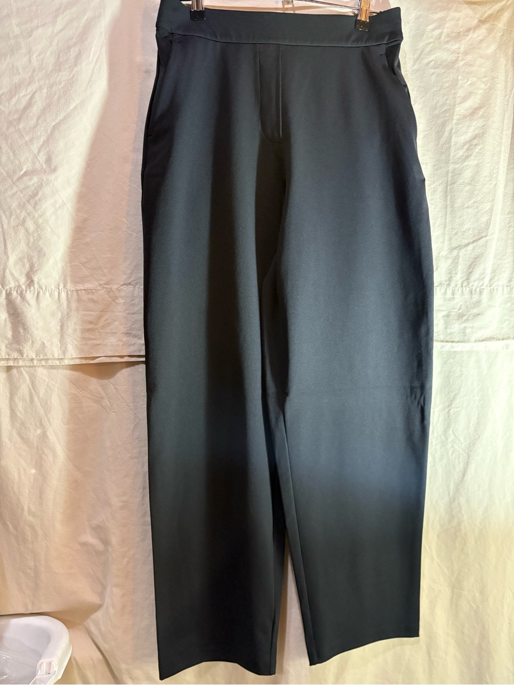Lululemon Daydrift High-Rise Tapered Pants.
